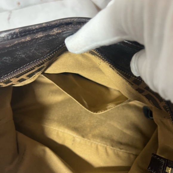 GUC Fendi Canvas Zucca Chef's Tote - Picture 13 of 15